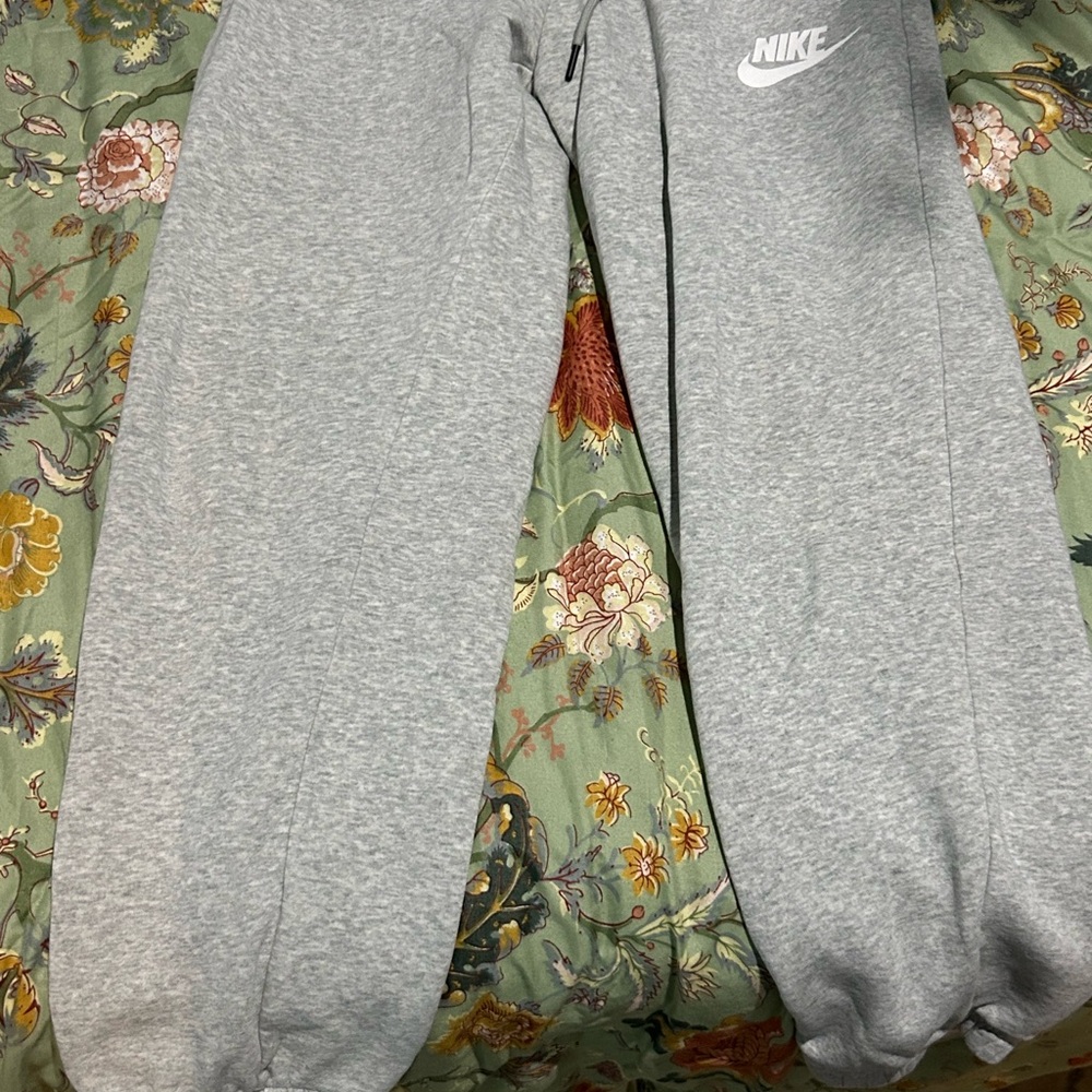 Nike Light Gray Joggers